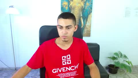 Lucas online show from April 14, 8:15 pm