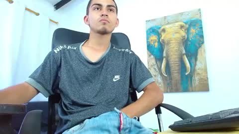 Lucas online show from April 27, 8:51 pm