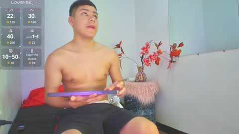 Snapshot of lucastorrez01 chatting on December 2, 3:56 am LUCAS TORREZ online show from December 2, 3:56 am