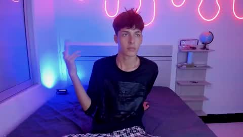 Luccas Ferreira online show from November 16, 7:08 pm