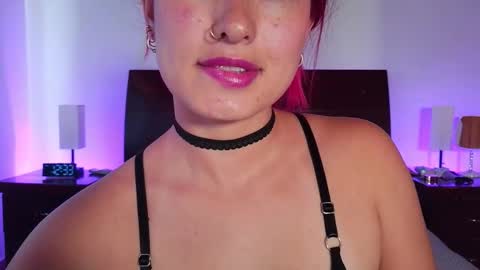 Luccy online show from February 2, 5:33 pm