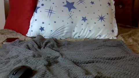 Luchia online show from December 22, 6:54 am