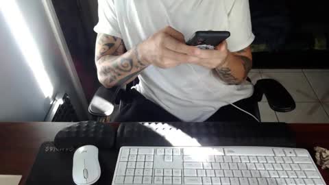 Luchi Luchano online show from November 29, 10:02 pm