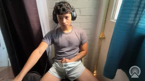 Snapshot of luchosaando chatting on December 16, 2:00 pm Felipe online show from December 16, 2:00 pm