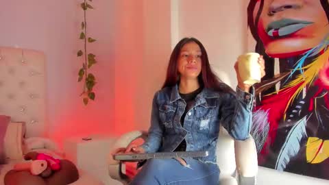 Luciana Ramirez  Sofia Collins online show from January 13, 1:05 pm