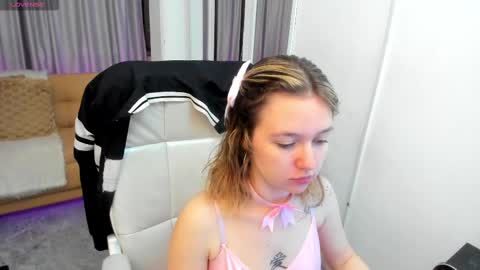 lucia_copper online show from November 12, 12:49 pm