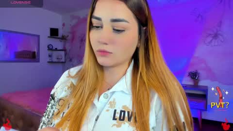 lucia star  online show from March 5, 2:57 am