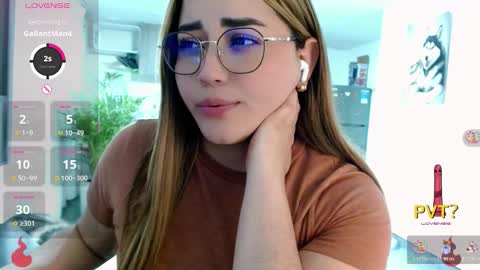 lucia star  online show from November 26, 2:23 am