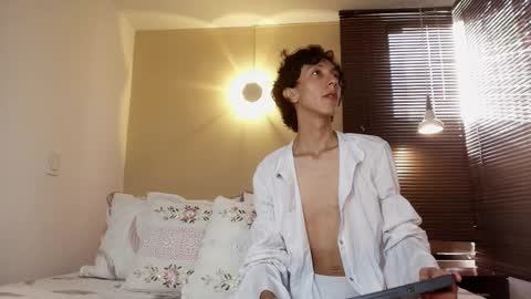 Lucian Morel S online show from October 28, 12:09 pm