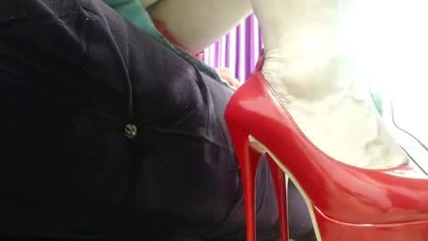 Snapshot of luciana_ass chatting on November 4, 8:52 pm Luci online show from November 4, 8:52 pm