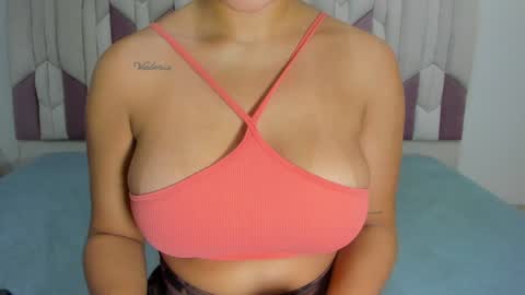 Snapshot of luciana_jam_ chatting on February 7, 4:16 am instagram luciana417 online show from February 7, 4:16 am