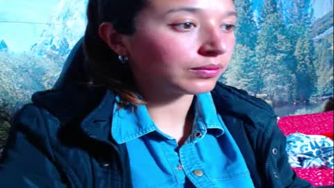 Snapshot of lucianahalen chatting on October 29, 7:37 pm Lucy online show from October 29, 7:37 pm