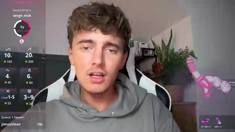 Snapshot of luciancrowe chatting on September 11, 9:37 pm Lucian online show from September 11, 9:37 pm