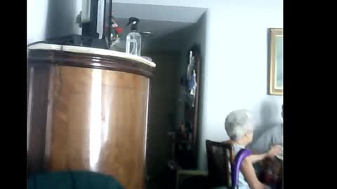 Luciano online show from February 15, 3:50 pm