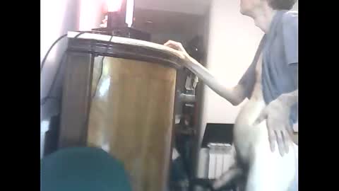 Snapshot of lucianoaxel chatting on December 23, 1:14 am Luciano online show from December 23, 1:14 am