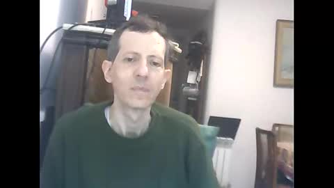 Snapshot of lucianoaxel chatting on January 11, 1:43 am Luciano online show from January 11, 1:43 am