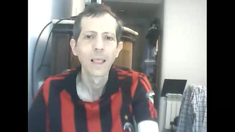 Snapshot of lucianoaxel chatting on February 14, 9:55 pm Luciano online show from February 14, 9:55 pm