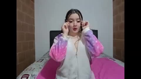 Snapshot of lucifer_y_eva chatting on October 27, 10:58 pm Lucifer y Eva online show from October 27, 10:58 pm