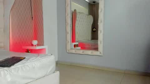 Leo online show from February 18, 12:12 pm