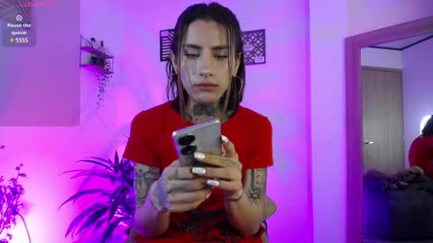 Snapshot of luciiana_lol chatting on December 23, 3:12 pm luciiana online show from December 23, 3:12 pm