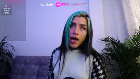 Snapshot of luciiana_lol chatting on November 5, 4:18 pm luciiana online show from November 5, 4:18 pm