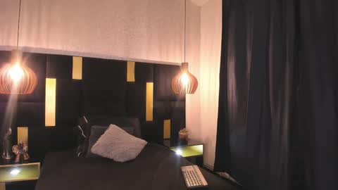 Snapshot of lucio__fox chatting on January 11, 12:21 pm Lucio online show from January 11, 12:21 pm