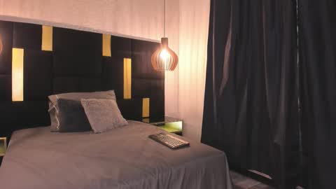 Snapshot of lucio__fox chatting on January 15, 11:59 am Lucio online show from January 15, 11:59 am