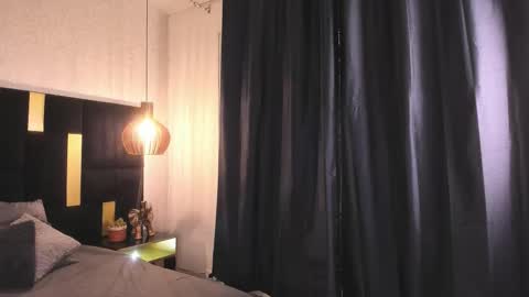 Snapshot of lucio__fox chatting on February 12, 12:00 pm Lucio online show from February 12, 12:00 pm