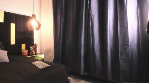 Snapshot of lucio__fox chatting on February 17, 11:50 am Lucio online show from February 17, 11:50 am