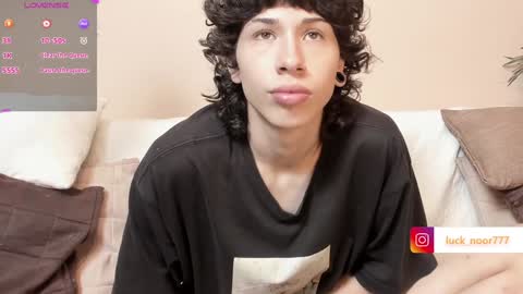 Noor online show from January 18, 4:21 pm