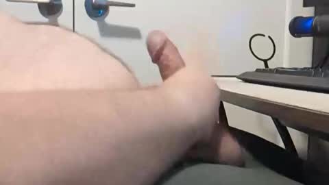 Snapshot of lucky_chance32 chatting on September 25, 2:48 am lucky_chance32 online show from September 25, 2:48 am