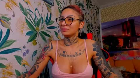 lucky_denizz online show from December 15, 9:19 pm