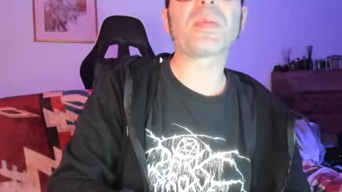 Snapshot of luckydrakex chatting on December 30, 1:04 am Lucky online show from December 30, 1:04 am