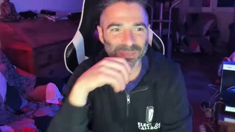 Lucky online show from April 28, 9:09 pm