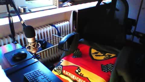        call me  Stefan online show from September 27, 5:45 am