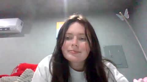 Snapshot of luckygirl96 chatting on October 8, 12:19 am luckygirl96 online show from October 8, 12:19 am