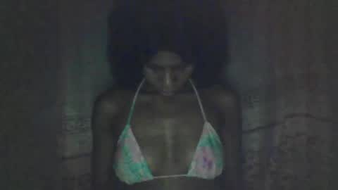 Snapshot of luckymadequeen chatting on January 24, 9:47 pm Gloria online show from January 24, 9:47 pm