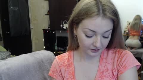 Snapshot of luckyshotgirl chatting on January 7, 8:21 pm LuckyShot online show from January 7, 8:21 pm