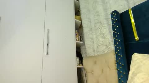 brielle online show from December 20, 12:07 am