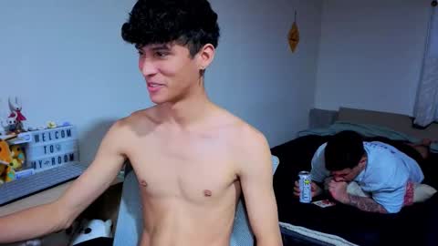 Snapshot of luclawthorne chatting on November 29, 10:35 pm Lu Independent Model online show from November 29, 10:35 pm