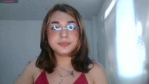 Snapshot of lucrecia21_ chatting on February 18, 9:09 pm Lucrecia... new accout...OFS LU 21 online show from February 18, 9:09 pm