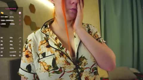 Rinredhead Gloriawith glasses Rayanother glasses online show from January 8, 5:48 pm