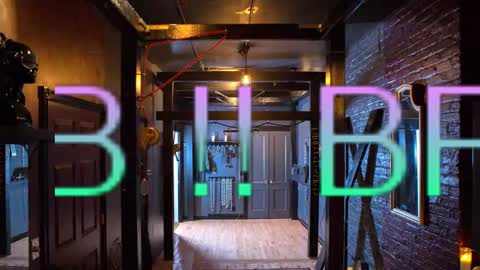 Snapshot of lucretiasissygothic chatting on September 15, 2:33 am lucretiasissygothic online show from September 15, 2:33 am