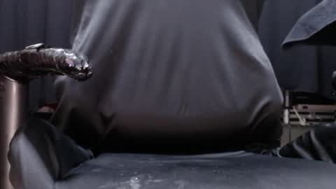 Snapshot of lucretiasissygothic chatting on October 4, 4:21 am lucretiasissygothic online show from October 4, 4:21 am