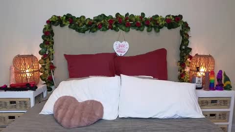 Lucy online show from February 10, 9:15 pm