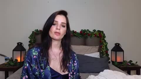 Lucy online show from November 17, 9:31 pm