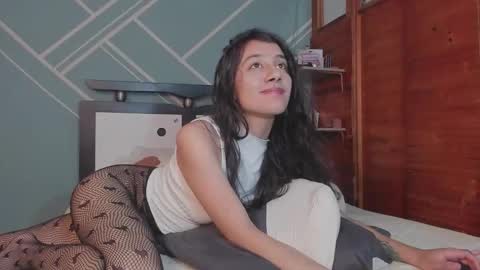 Lucy Herrera online show from February 12, 12:27 am