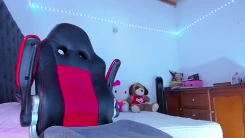 Snapshot of lucy_chanell chatting on November 23, 9:14 pm lucy online show from November 23, 9:14 pm