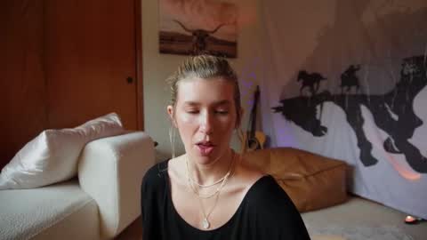 Lucy. online show from March 3, 11:03 pm