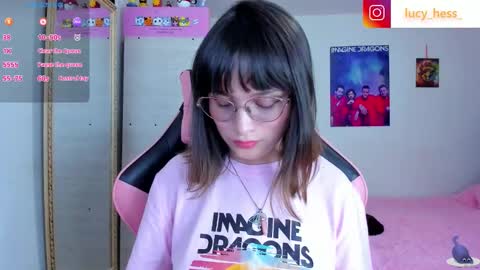 Lucy online show from December 19, 9:33 pm